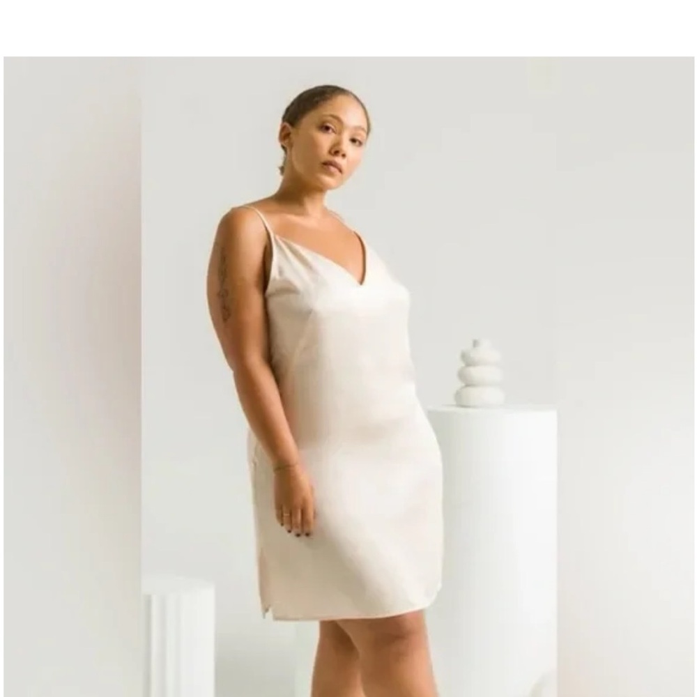 Ettitude Bamboo Sateen slip dress in Oat size XS